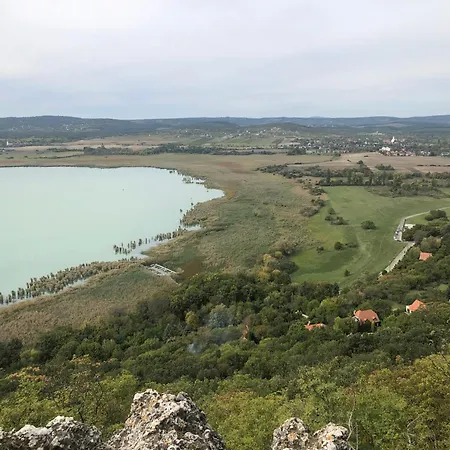 Sajkod-az Oeboel Csendje Appartamento Tihany