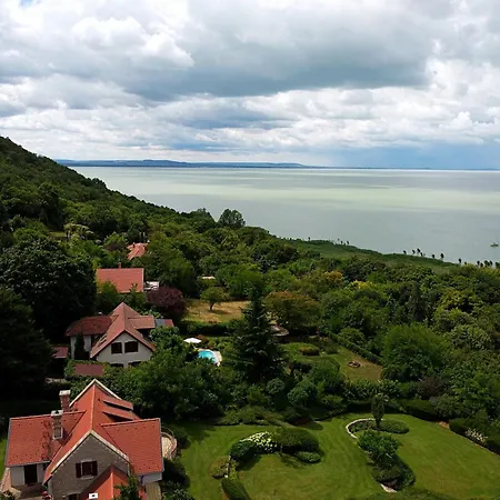 Sajkod-az Oeboel Csendje Tihany