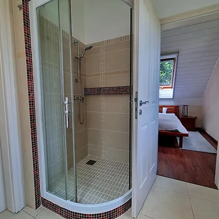 Sajkod-az Oeboel Csendje דירה *