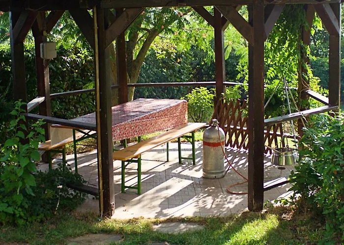 Sajkod-az Oeboel Csendje * 蒂豪尼