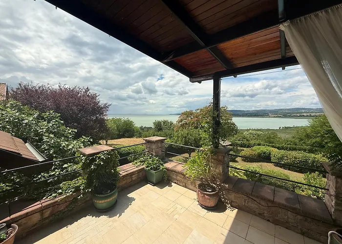 Sajkod-az Oeboel Csendje 公寓 *